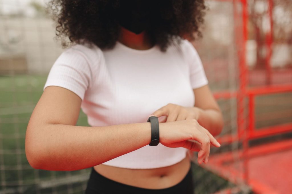 Comparatif montres activité pour sommeil et activité quotidienne