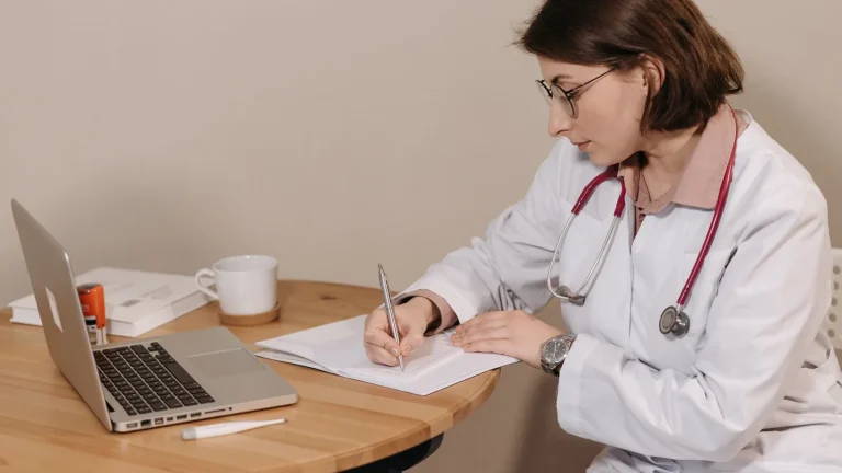 Les certificats médicaux pour le sport : une pratique contestée